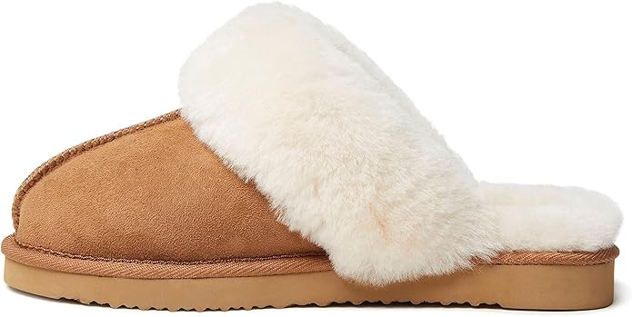 Dearfoams Women's Fireside Sydney Shearling Fur Indoor/Outdoor Scuff Slipper with Wide Widths | Amazon (US)