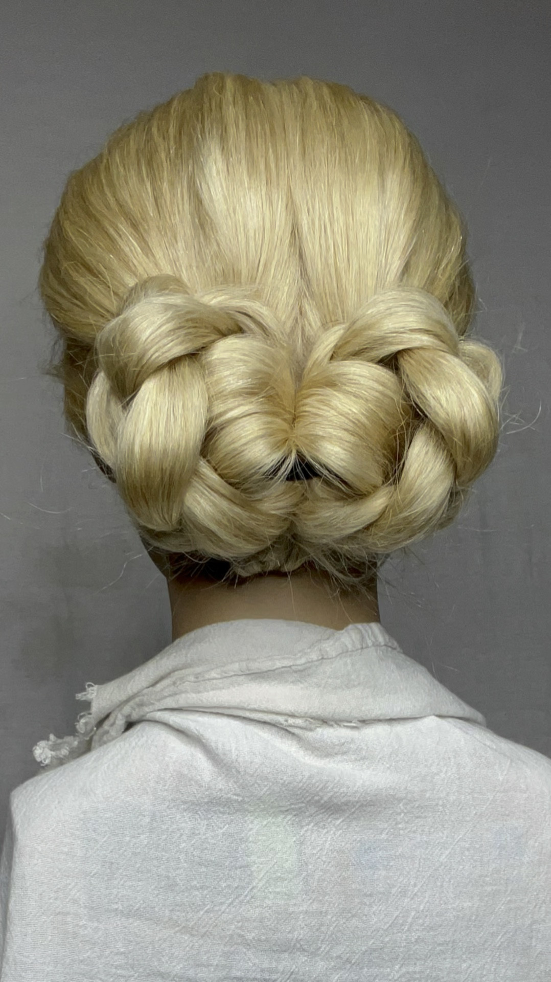 Braided double buns are so cute for any fall wedding or event! This style looks so nice but can be achieved in less than 10 minutes! 

#LTKBeauty #LTKFindsUnder50 #LTKStyleTip