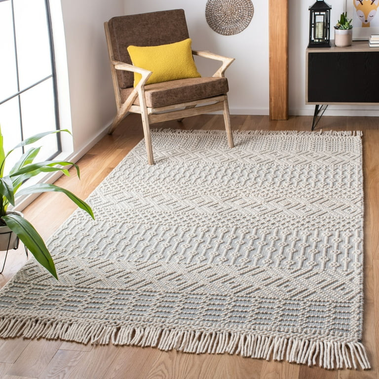 SAFAVIEH Natura Cordelia Southwestern Fringe Wool Area Rug, Ivory/Grey, 5' x 8' | Walmart (US)