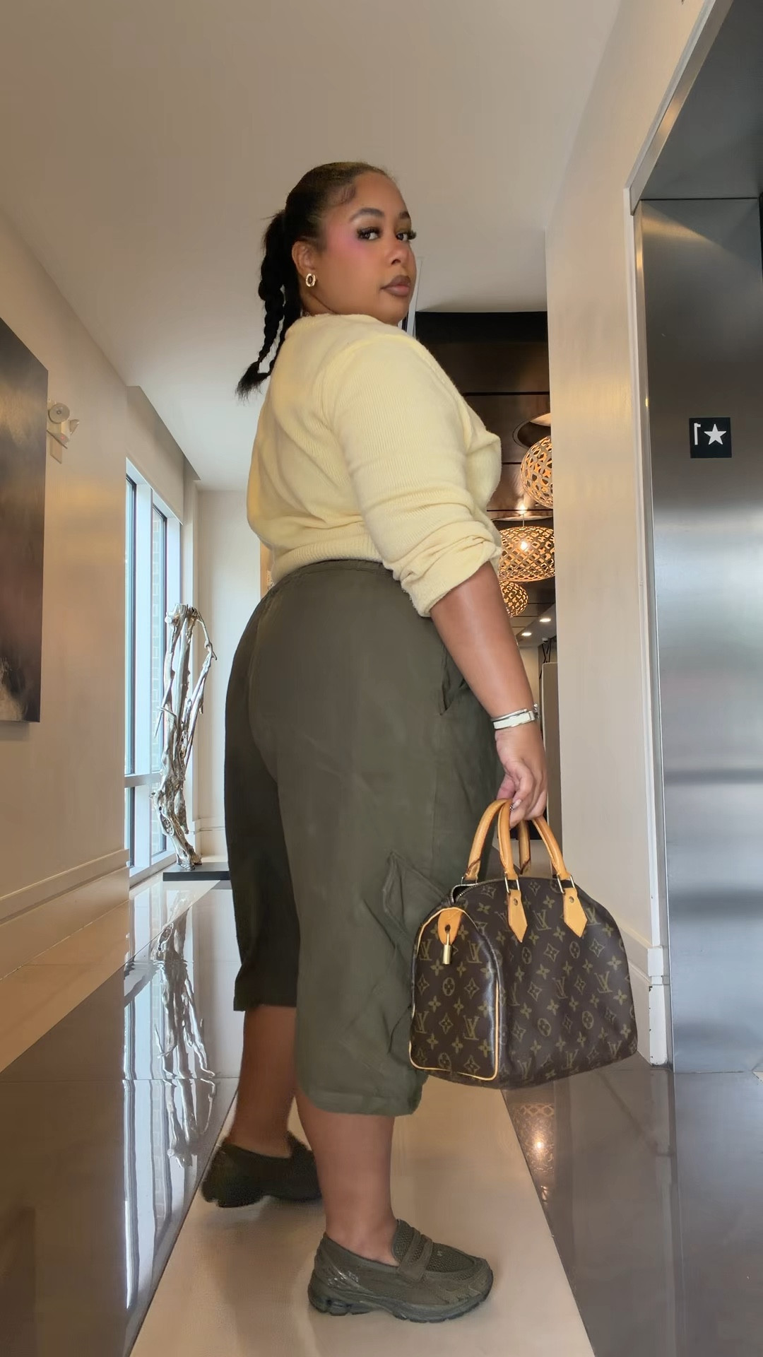 shorts fashion nova- she’s a keeper cargo Bermuda shorts 

#LTKootd