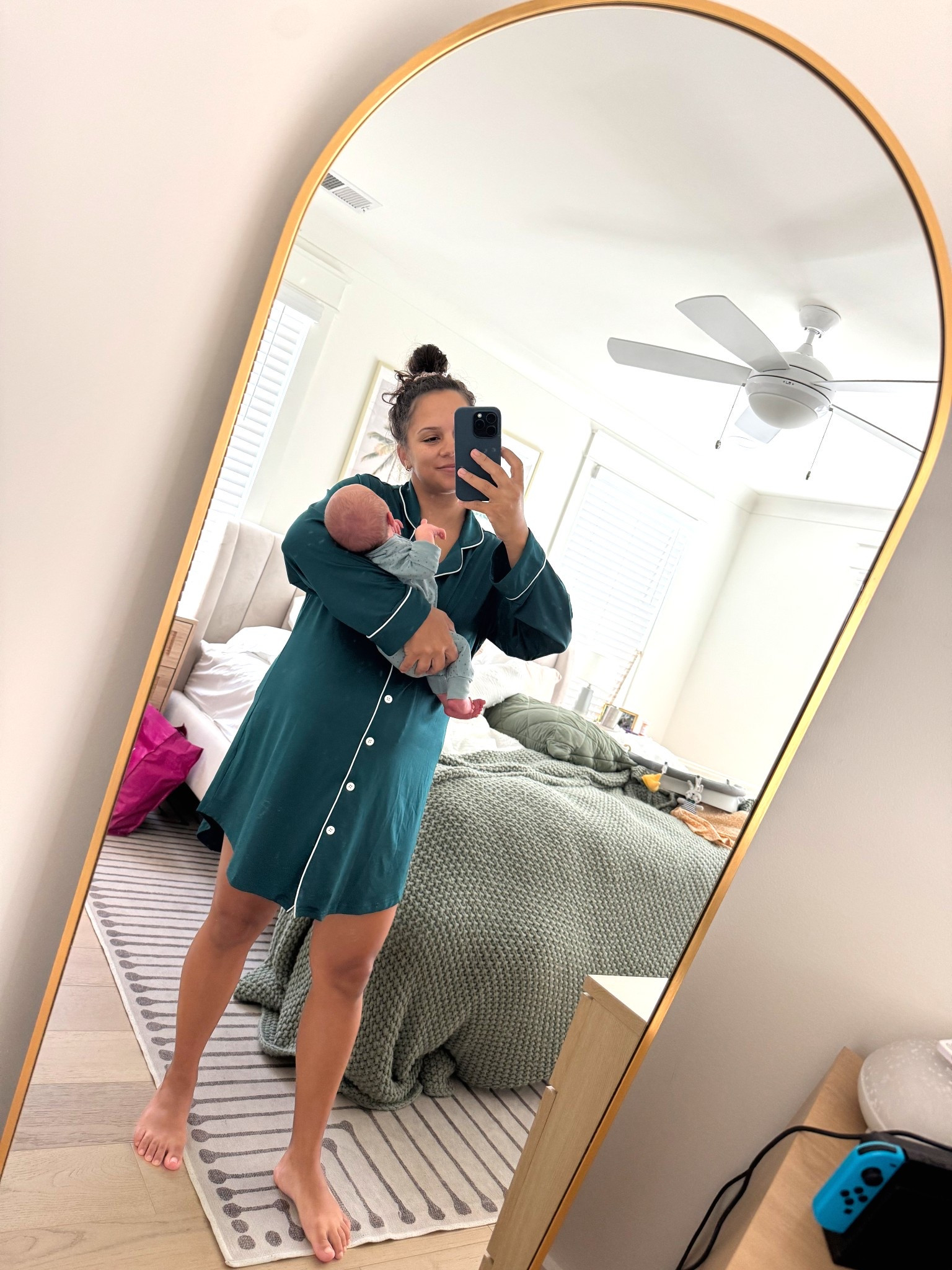 I’ve been super quiet these last few weeks because I had a baby! I’ve been living in this postpartum gown. It’s great to wear as a hospital gown too after labor. I love how nursing friendly it is

#LTKBump #LTKBaby #LTKFindsUnder50