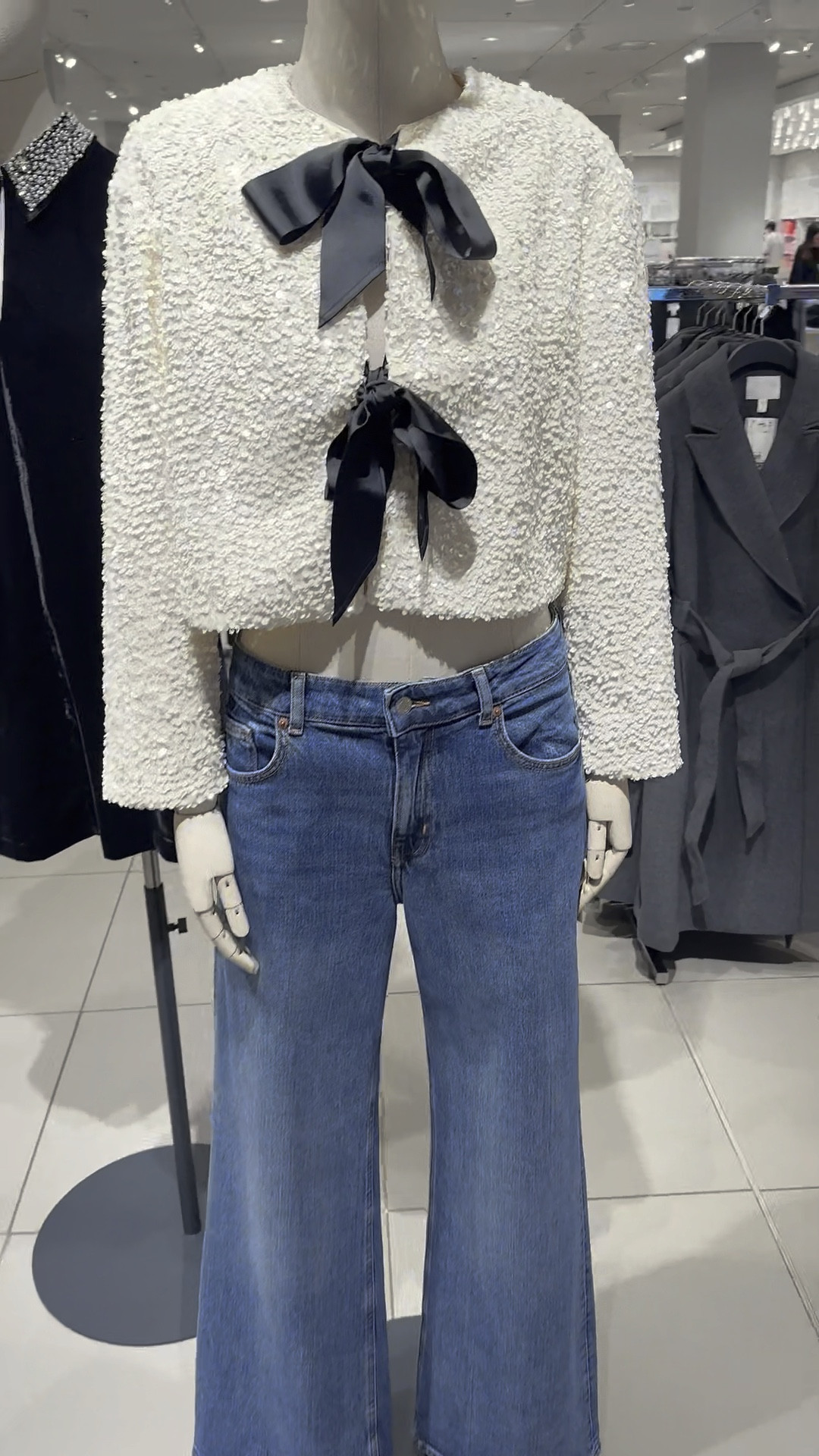 H&M christmas collection #hm #chrsimastoitfits #thanksgivingoutfit

#LTKeurope #LTKitalia #LTKpartywear