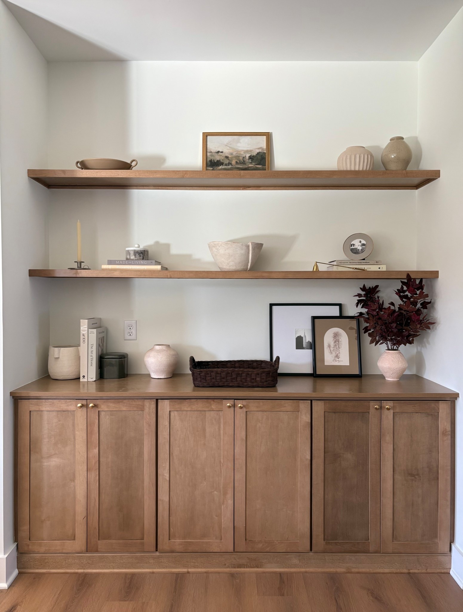 Built in shelf decor 

#LTKHome