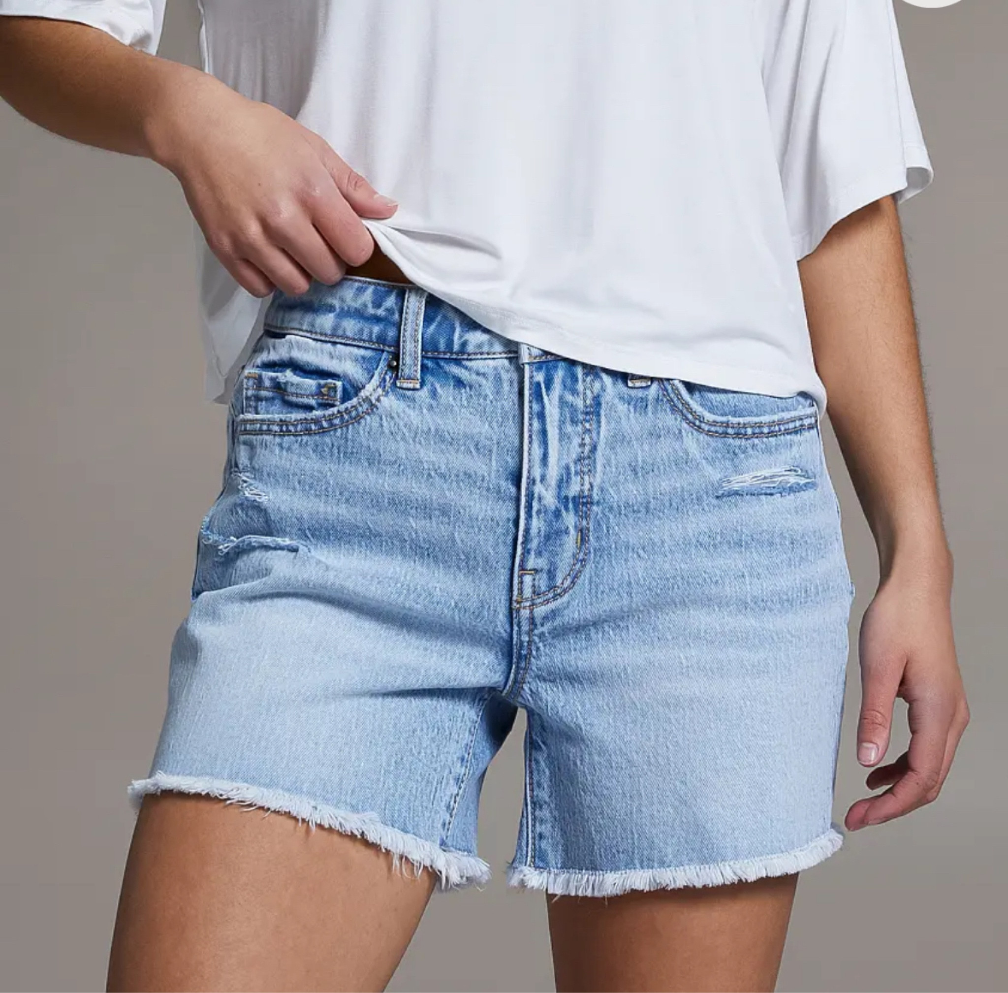 Mom approved denim. These have the perfect length and stretch.

#LTKstyletip #LTKmidsize #LTKfindsunder100