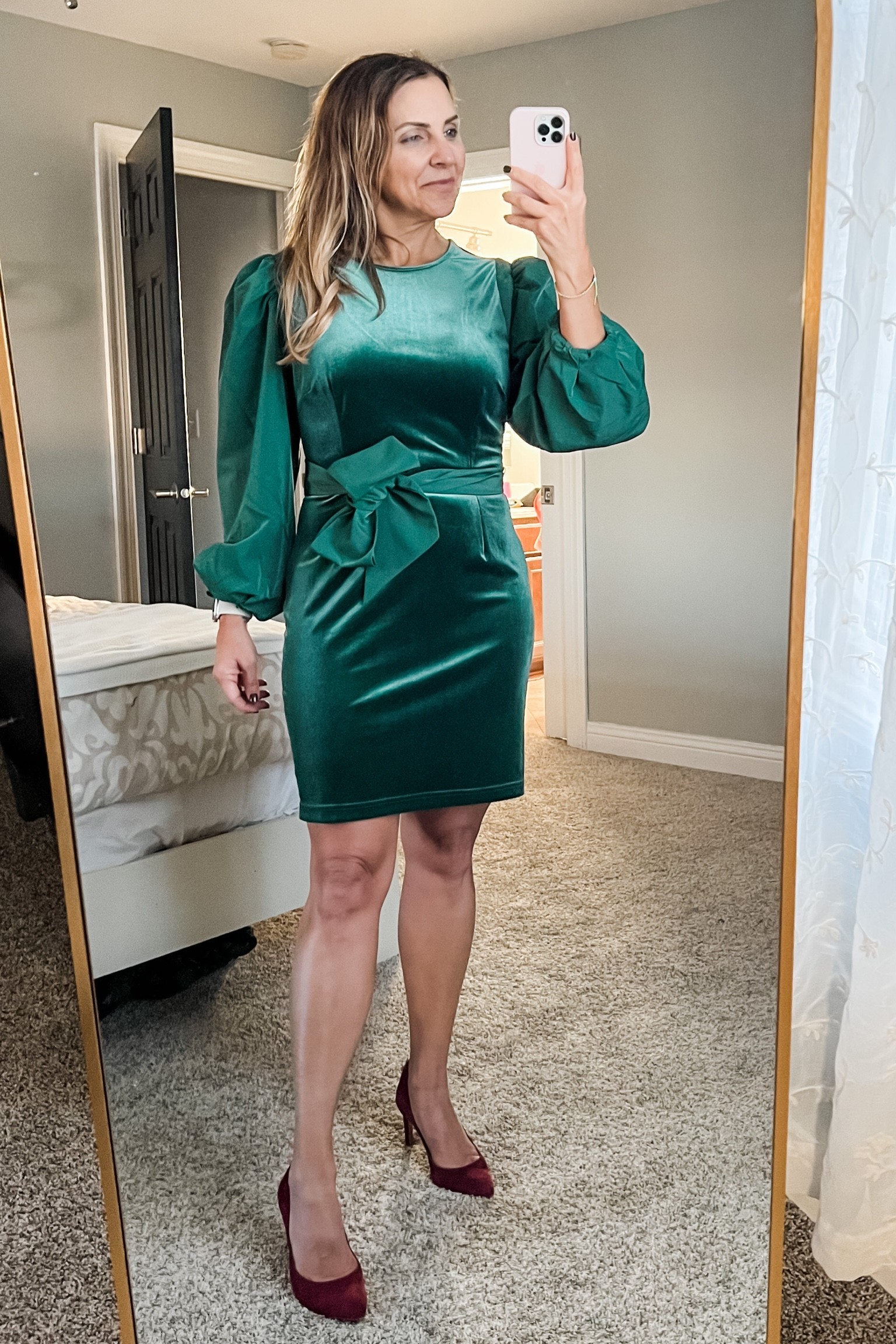 This dress is a stand out at any holiday party! Beautiful green with a classy bow that accentuates your waistline  

#LTKHoliday #LTKSeasonal