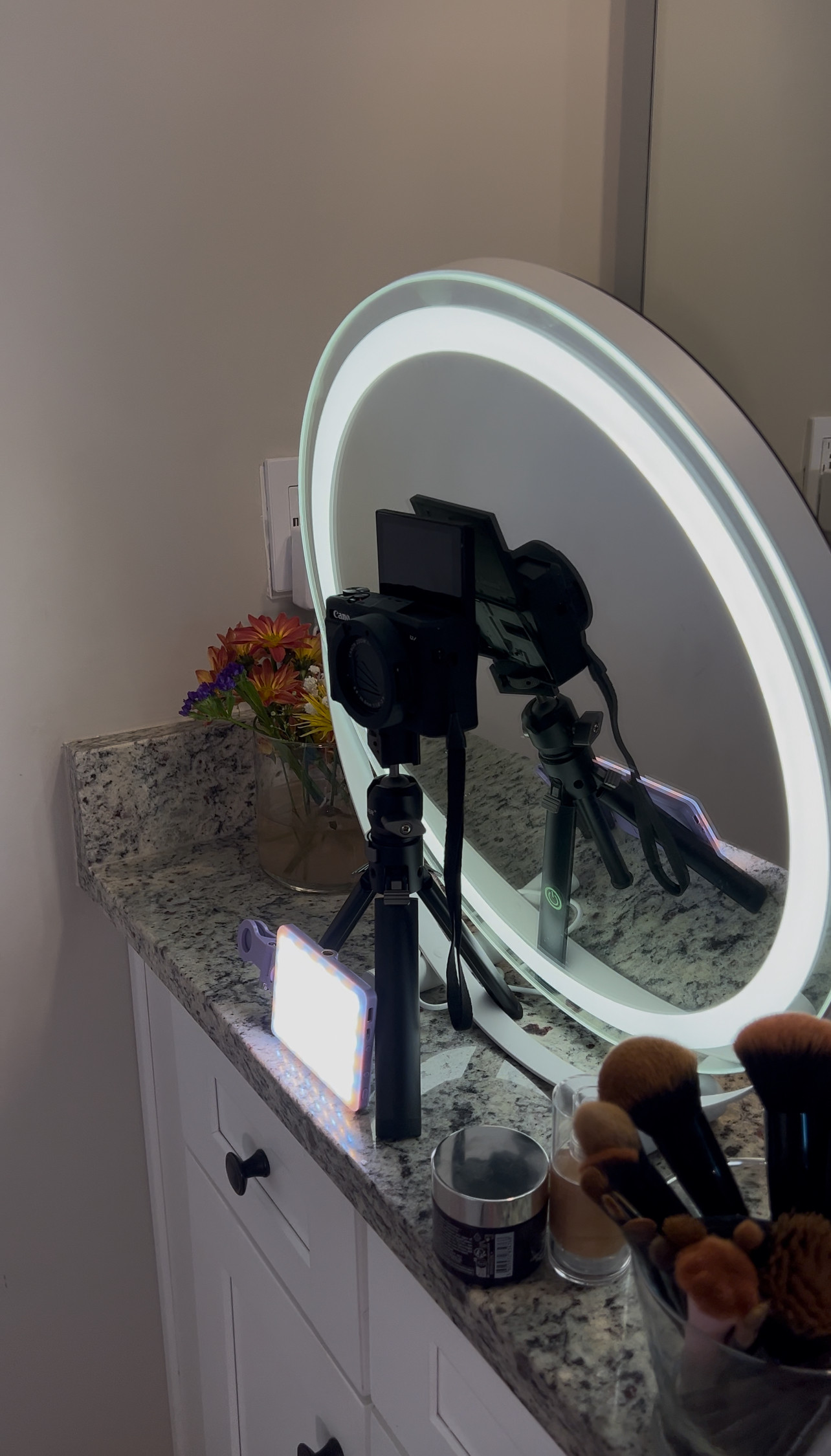  

 My tech setup for recording beauty videos 📸 this mirror has adjustable brightness levels and also warm, cool, and mixed light temperatures. So good for
Recording and portable too from room to room.

The same for this cute portable selfie light that I use for full light. 💡 #contentcreator #contentcreatortips 

#LTKGiftGuide #LTKCyberWeek #LTKdayinmylife