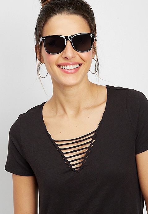 24/7 solid strappy v-neck tee | Maurices