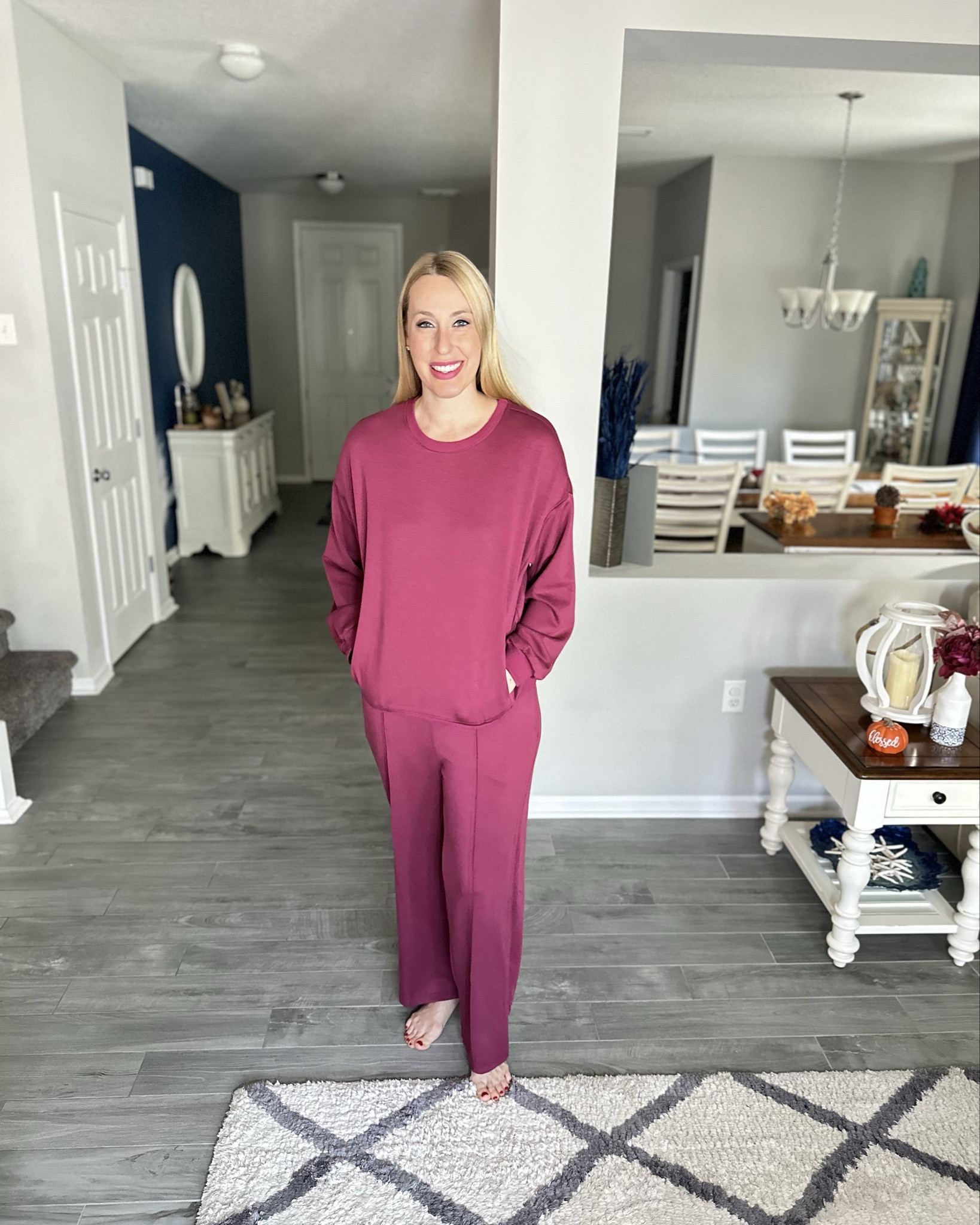 Maroon sweatsuit 
💞 great for working out in but also really soft and warm so a perfect comfy outfit 
🤍 wearing size small, fits true to size 
💓 winter travel outfit 

#LTKFindsUnder100 #LTKStyleTip #LTKFindsUnder50