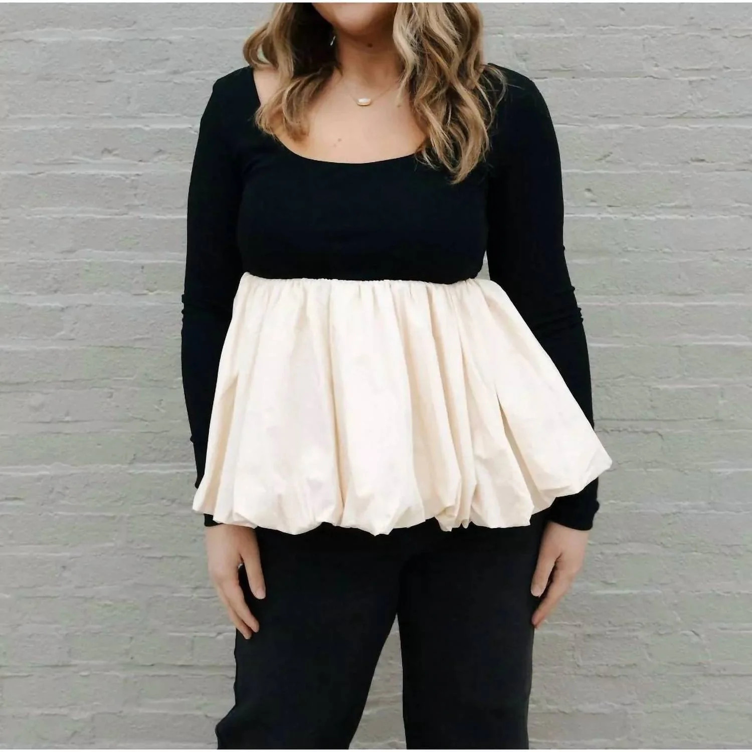 Agnes Bubble Top In Black-Natural | Shop Simon
