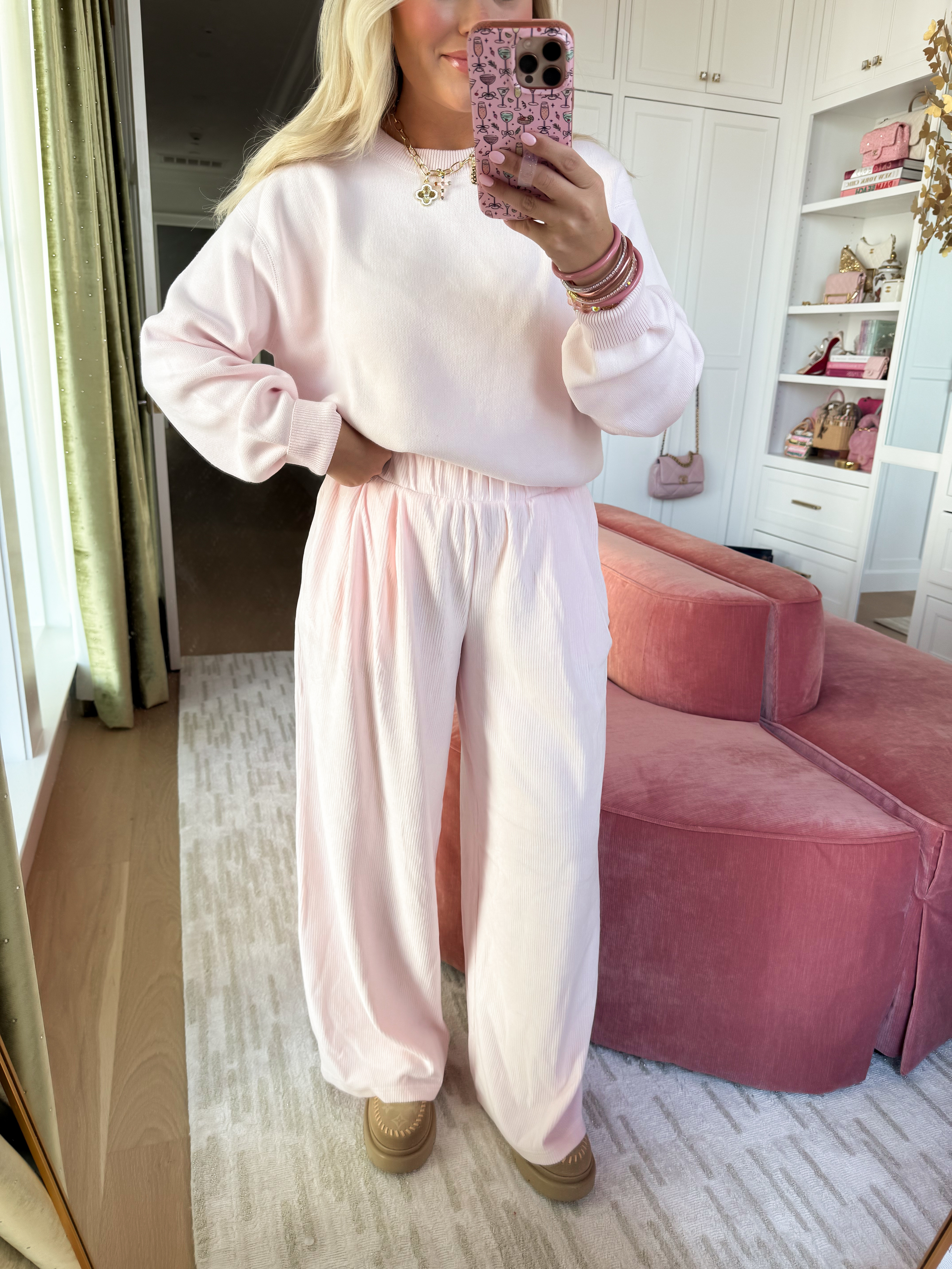 Wearing a small in both 

#LTKgrwm #LTKootd