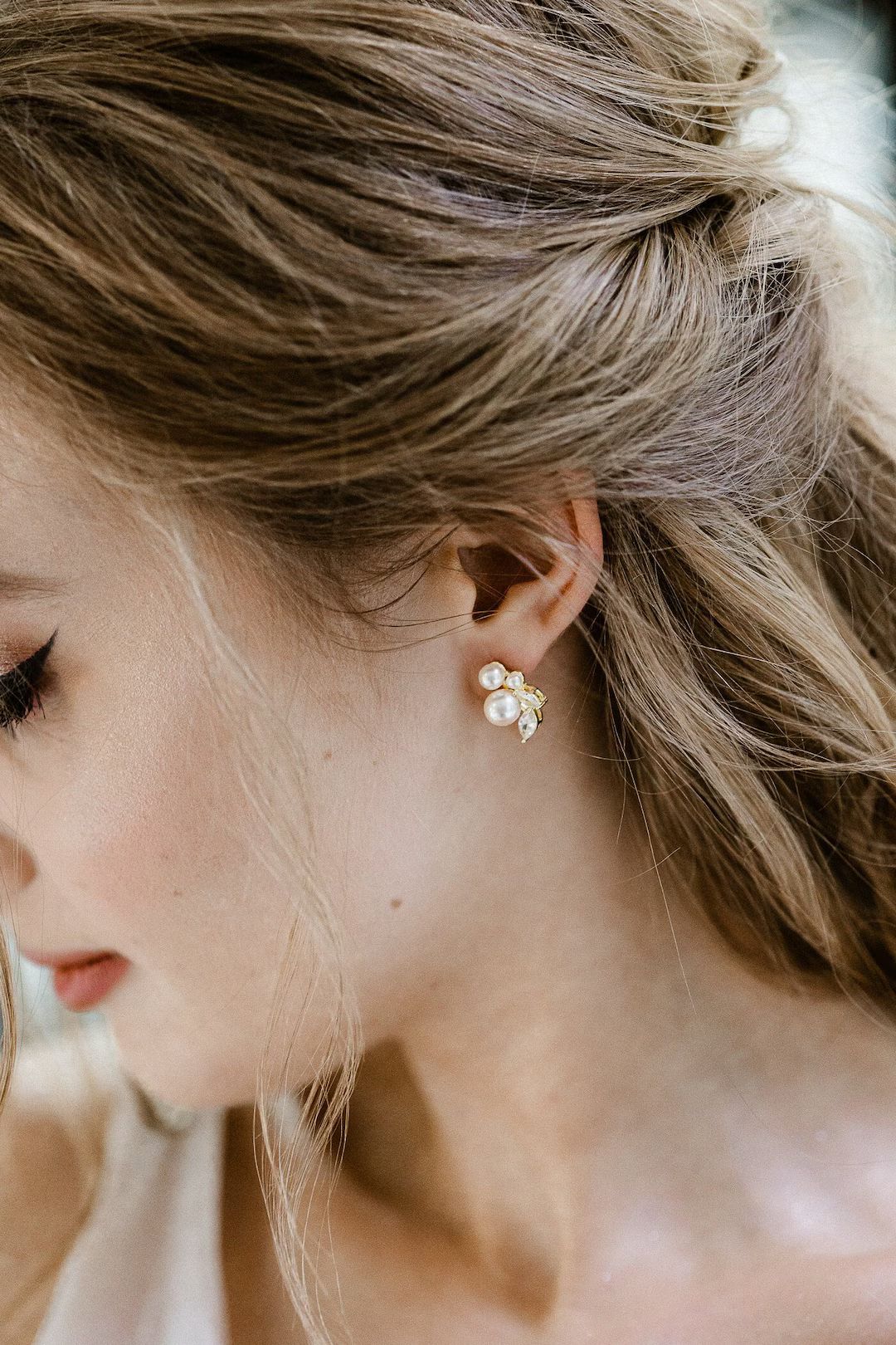 Subtle Wedding Earrings, Pearl Studs Earrings, Crystal Bridal Earrings, Flowers Jewelry,bridal Ac... | Etsy (US)