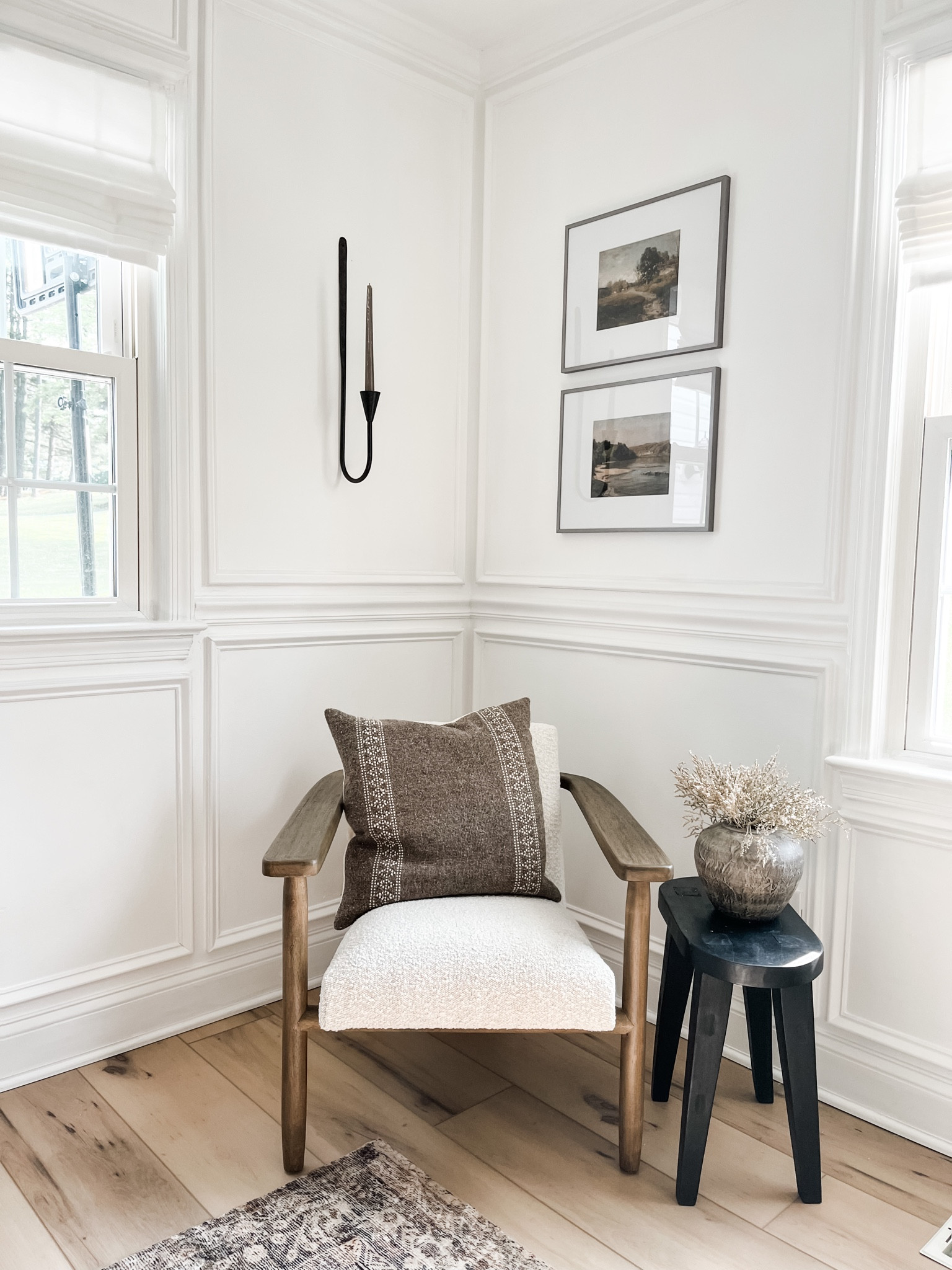 Cozy corner nook with seating!

#LTKhome