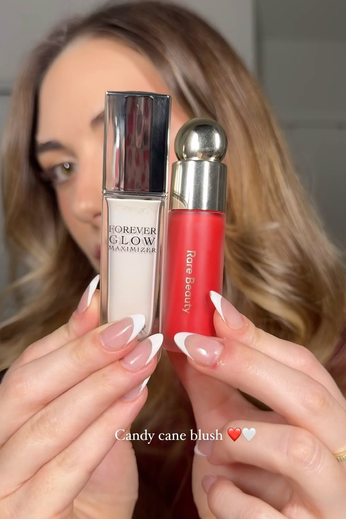 Candy cane blush ❤️🤍 will be wearing this all holiday season! 

Products:
@rarebeauty liquid blush in grateful
@diorbeauty liquid highlighter in 012 pearly 

Will you be trying this trend?

#candycanemakeup #candycaneblush #rarebeauty #diorbeauty