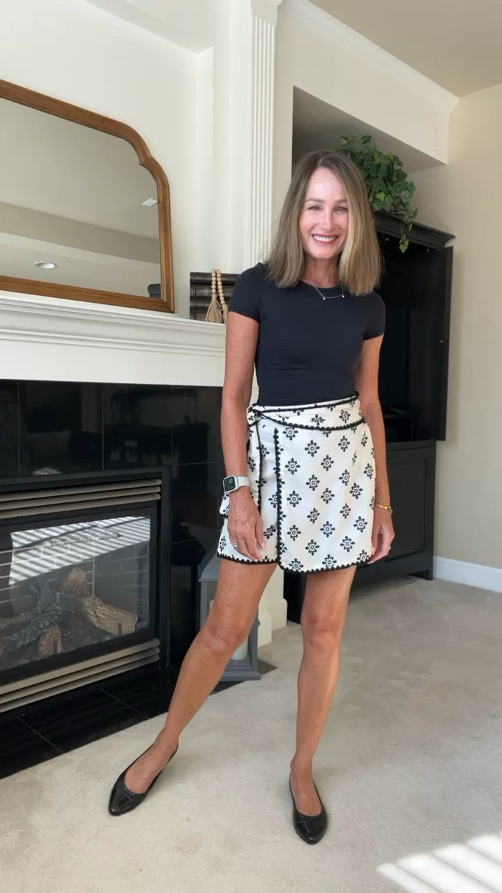 Cutest skirt for now and later #amazonfinds #blondoboots 

#LTKVideo #LTKOver40