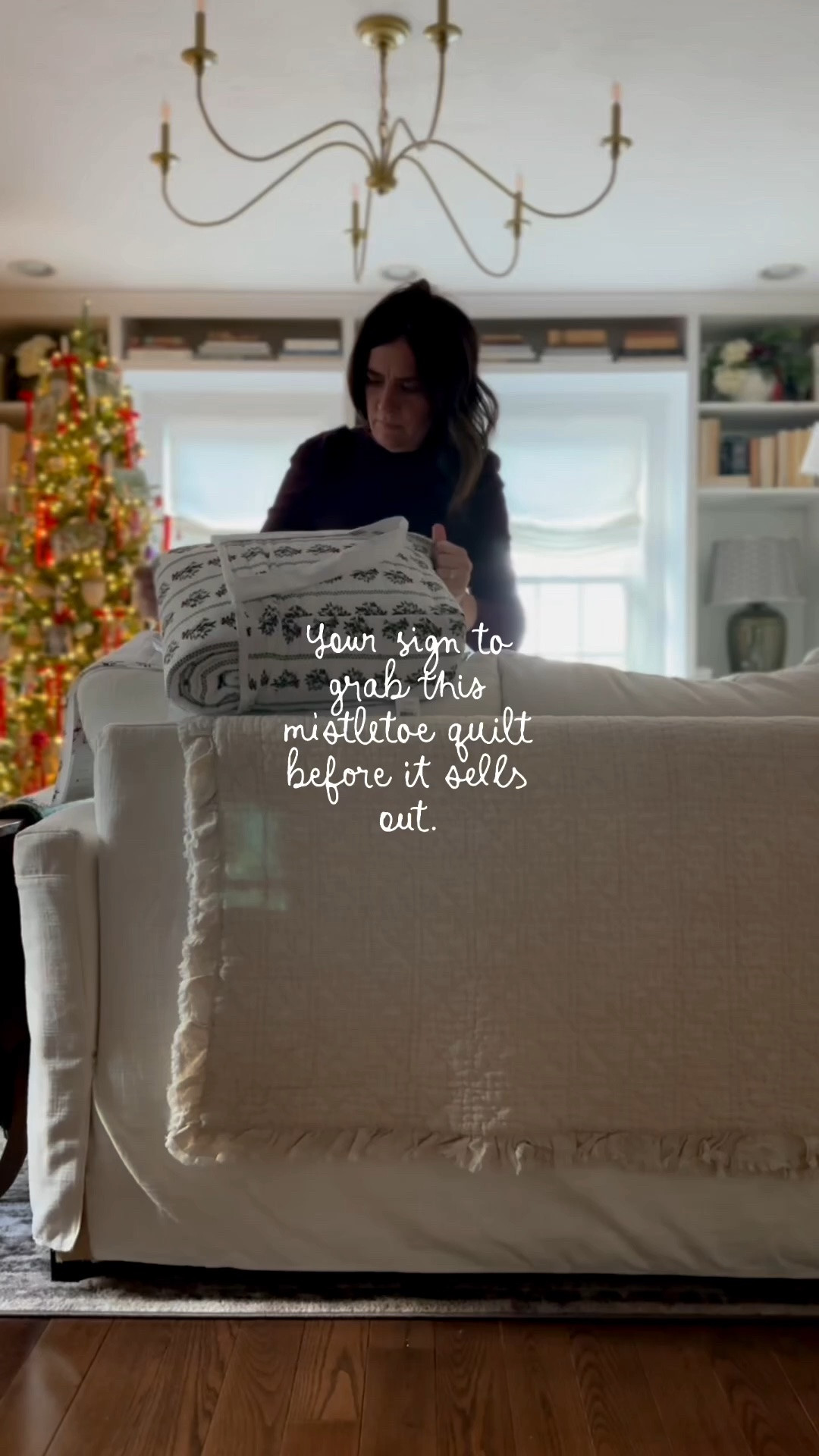 So excited to see this mistletoe quilt back in stock! #walmart

#LTKHome #LTKSeasonal