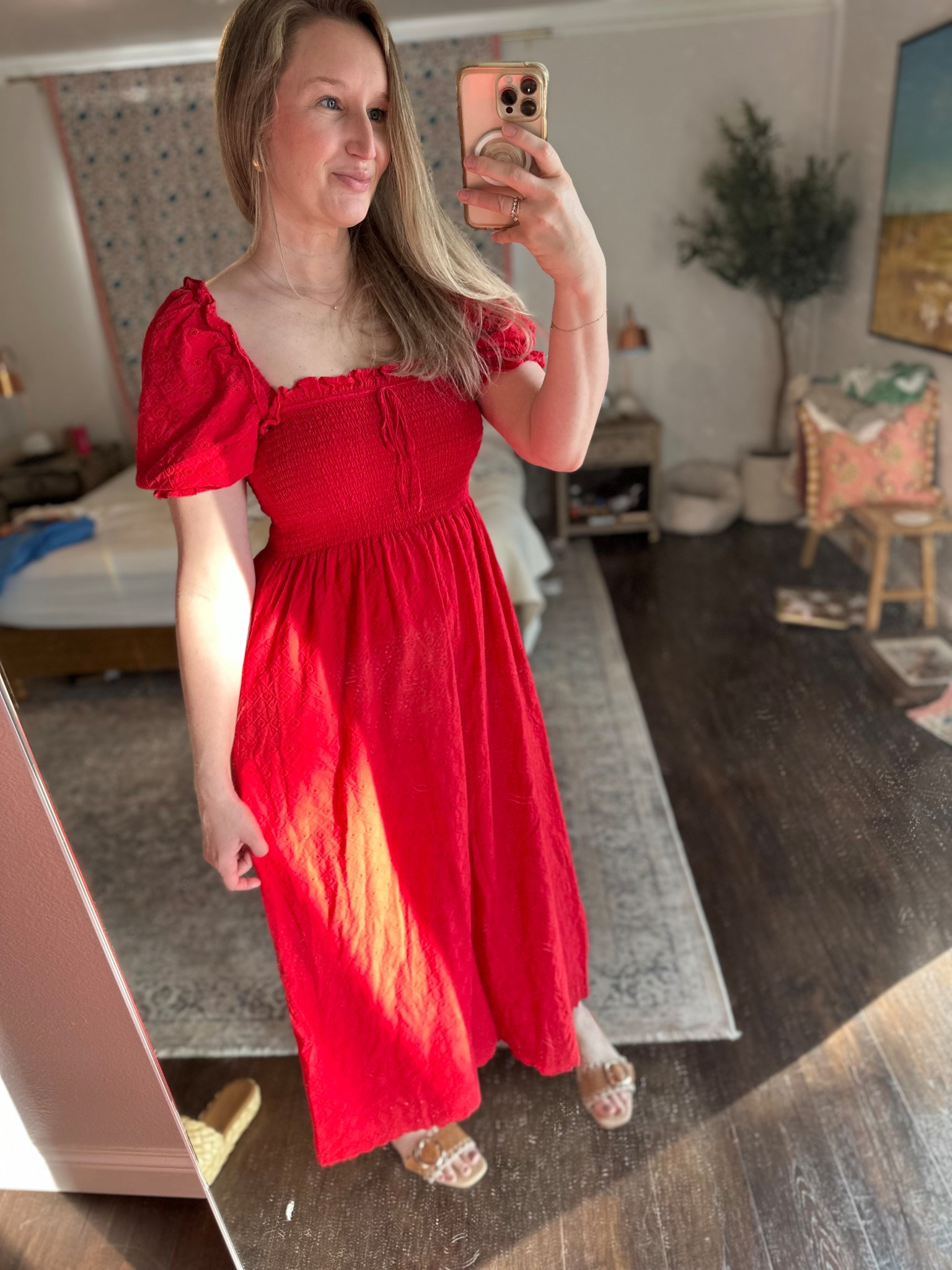 The most flattering dress I’ve ever worn. 

MIDI dress, summer dress, cute mom outfit, Razorback gameday, work dress