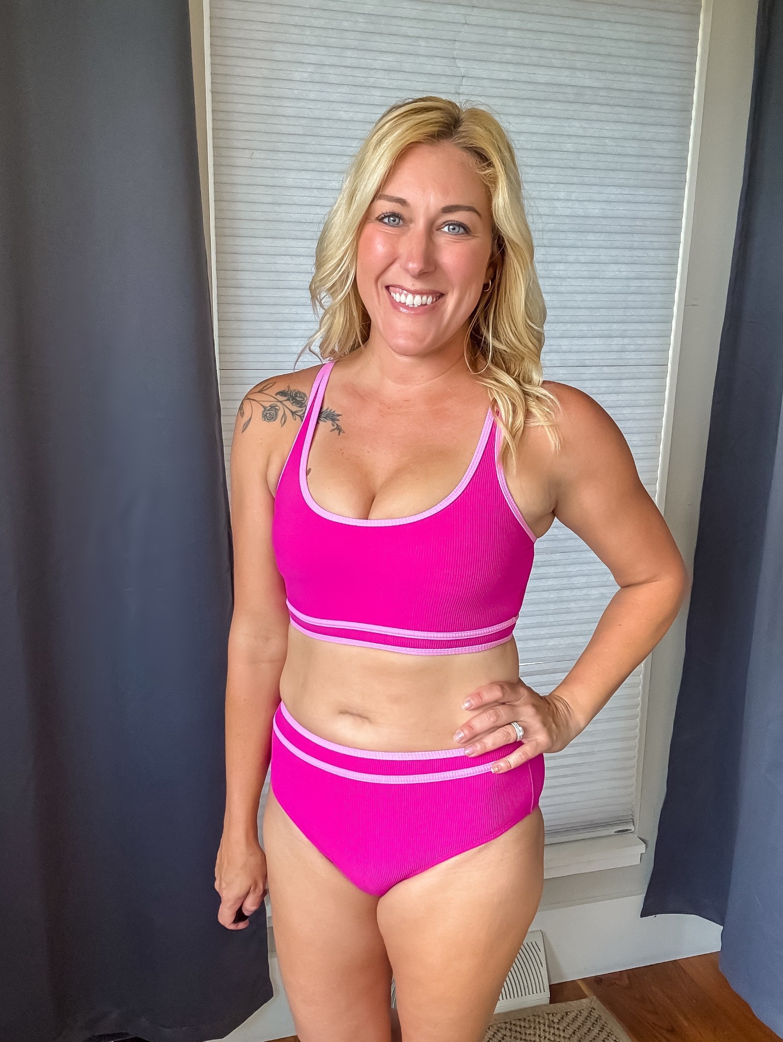 Make waves in this hot 2pc suit! 💖🌊 This high-waist ribbed bikini is the perfect mix of sporty and chic. The ribbed texture and supportive top keep it comfy and cute, while the bold color screams summer!