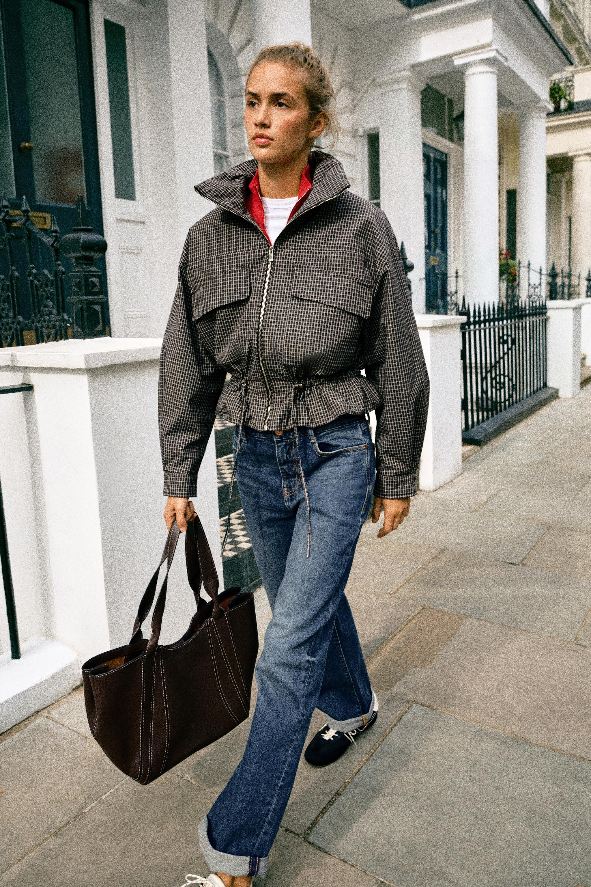 Z1975 MID-WAIST RELAXED FIT TURNED-UP JEANS | Zara UK