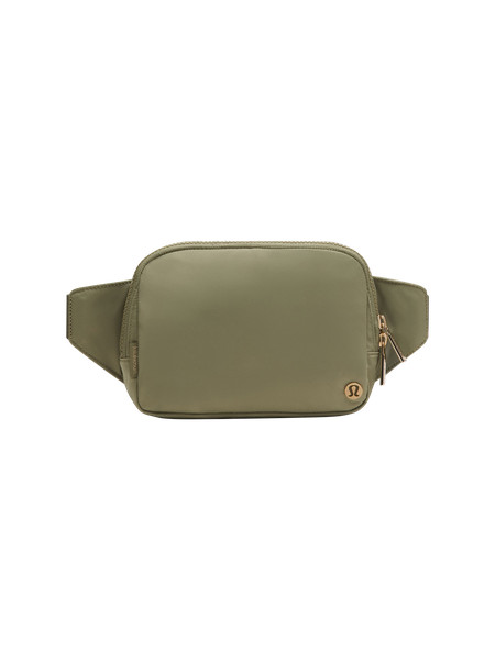 Everywhere Belt Bag Large 2L | Lululemon (US)
