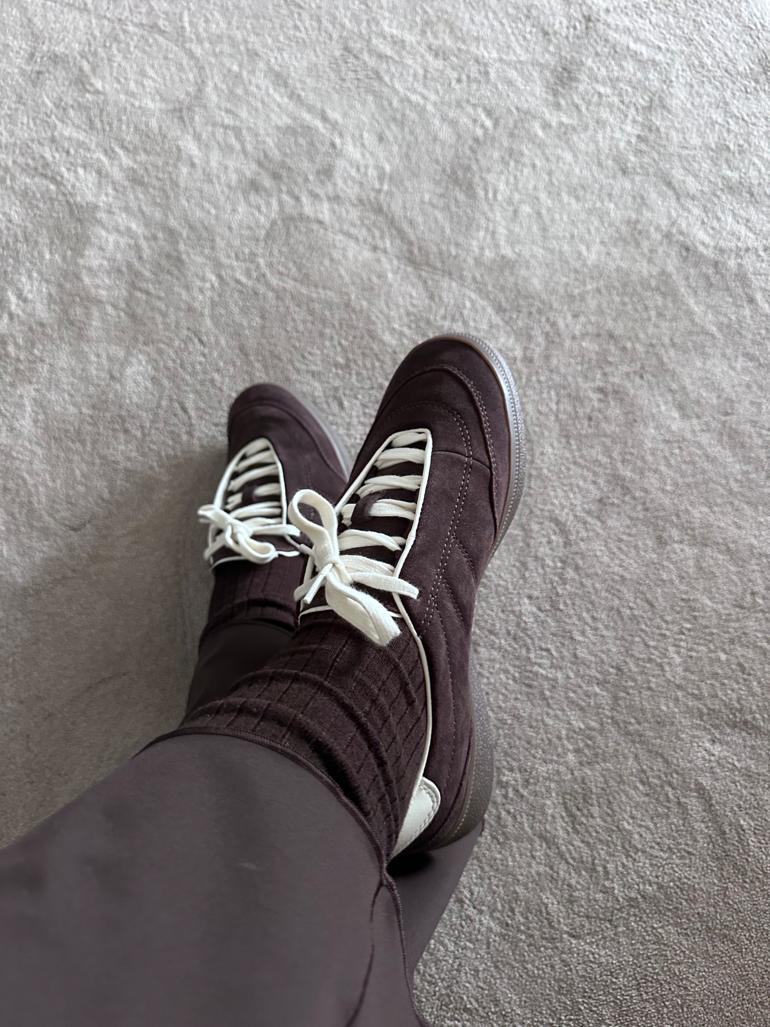 Autumn sneakers 🤎🍂

#LTKstyletip #LTKautumn #LTKdeutschland