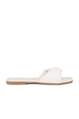 Seychelles Breath of Fresh Air Slides in White Leather from Revolve.com | Revolve Clothing (Global)