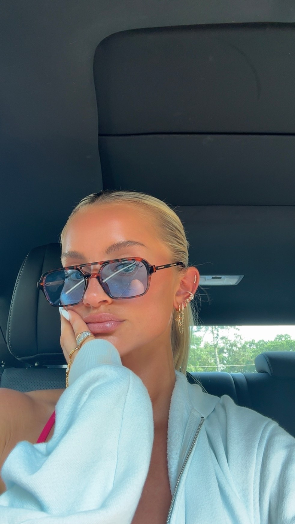 fit & jewelry of the day - I tried to link as many pieces as I could! 

#LTKStyleTip #LTKFindsUnder100 #LTKFindsUnder50