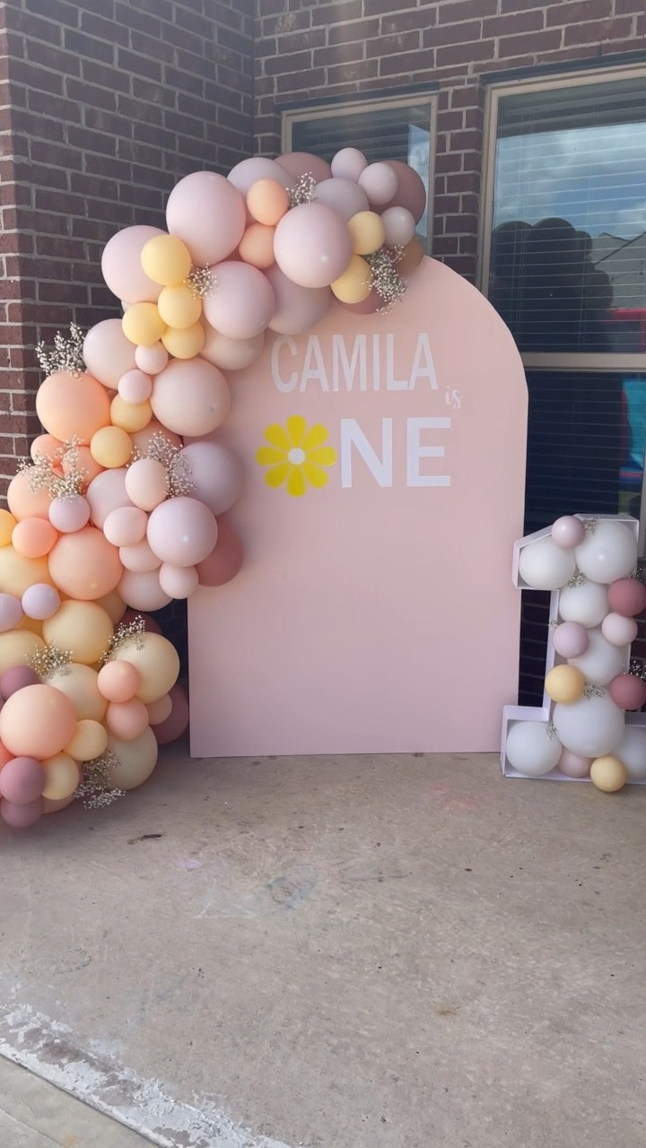 DIY ballon garland🌼💕

#LTKparties #LTKkids #LTKfamily