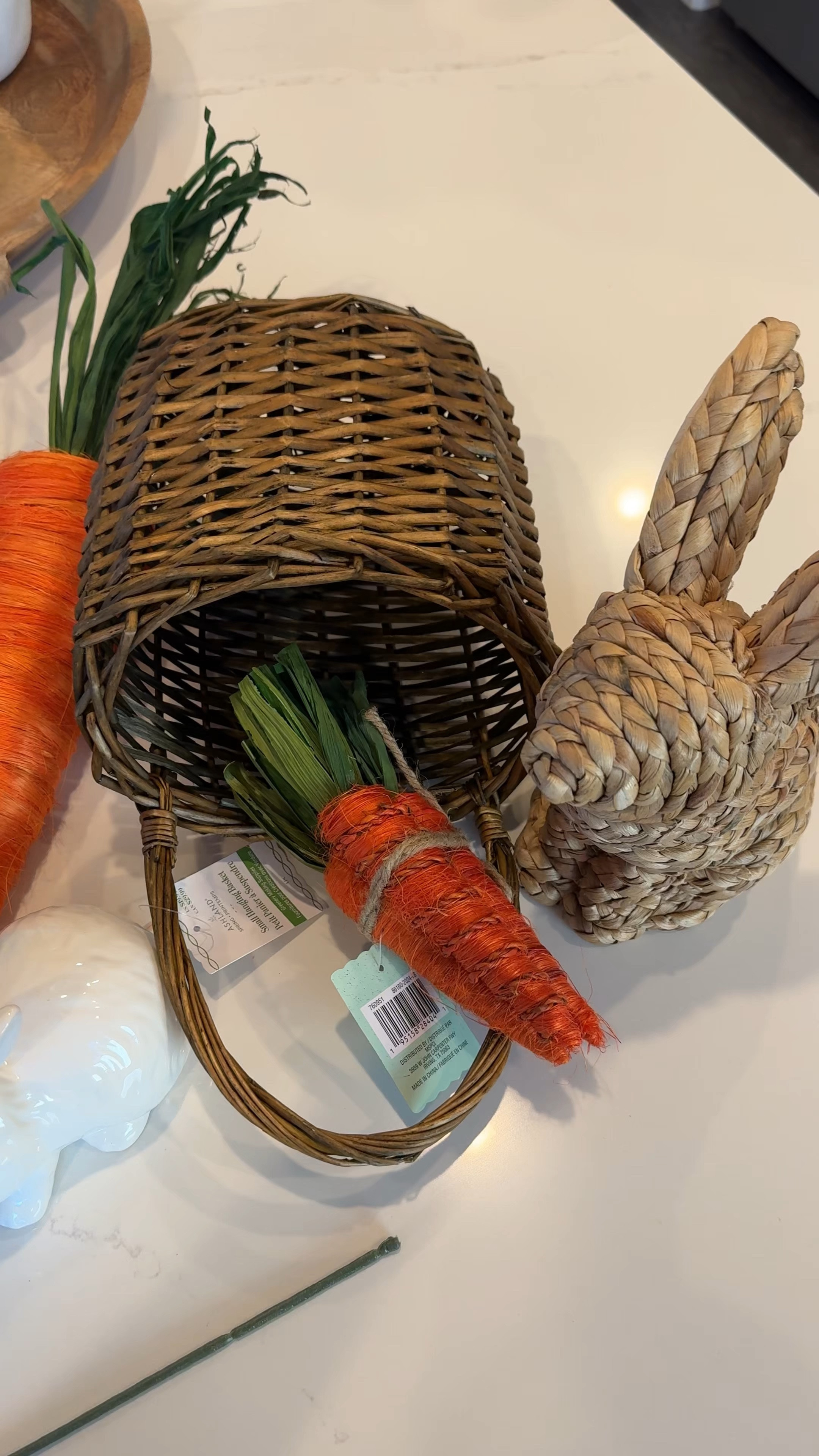 Easter Kitchen Decor 🐰🥕 #springdecor #easterdecor

#LTKSeasonal #LTKSpringSale #LTKHome