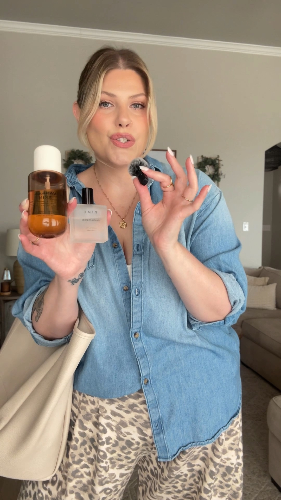 OOTD - plus size get dressed with me

XL in tank 
XL Long in pants (I’m 5’10”)
L in denim shirt 

#LTKootd #LTKgrwm #LTKPlusSize