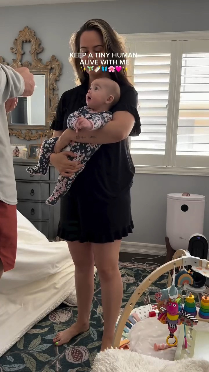 Our 9-11 am! Just a wannabe type A mom trynna survive 😆 we keep it simple in the mornings but Sloane is also in her clingy era so we’re rolling with it. 🤍

#LTKBaby #LTKBeauty