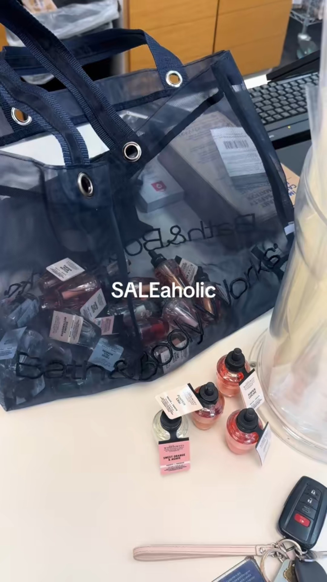 There’s nothing better than a fresh smelling home , don’t miss out on the SALE! 

@bathandbodyworks 
#homescent #fallscent #pumpkinscent #bathandbodyworks #holidays 

#LTKHome #LTKFallSale #LTKSeasonal