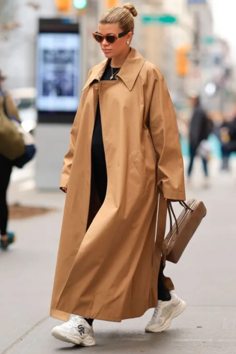 Sofia richie
Sofia Richie Style
Street style
Maternity
Bump friendly
Spring outfit
Work outfit
Celebrity style
Look for less 

#LTKbump #LTKfindsunder100 #LTKshoecrush