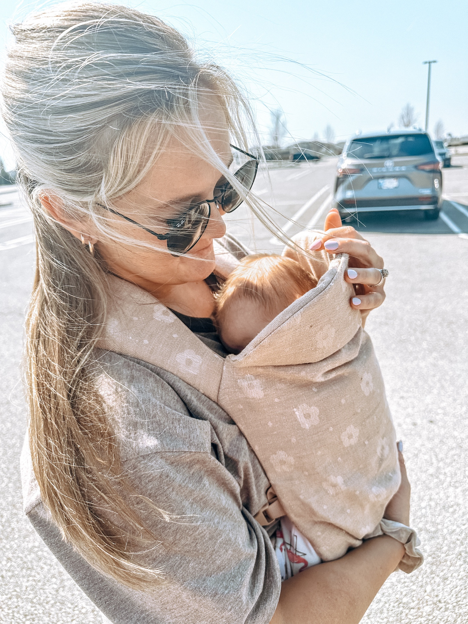 This is hands down my FAVORITE baby carrier!!!! 

#LTKbaby #LTKfamily #LTKbump