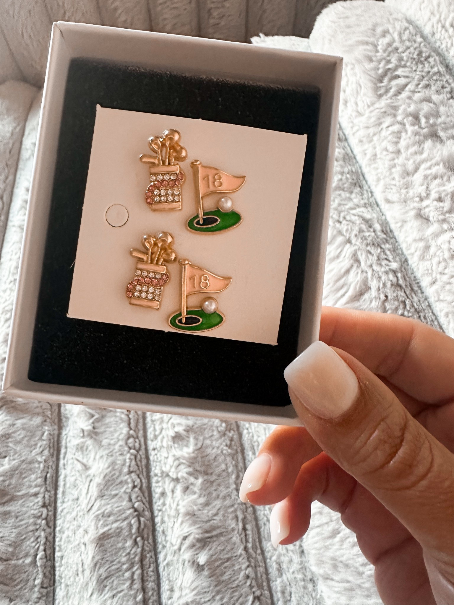 Golf earrings


Gold, pink golf, 

#LTKStyleTip #LTKBeauty #LTKTravel