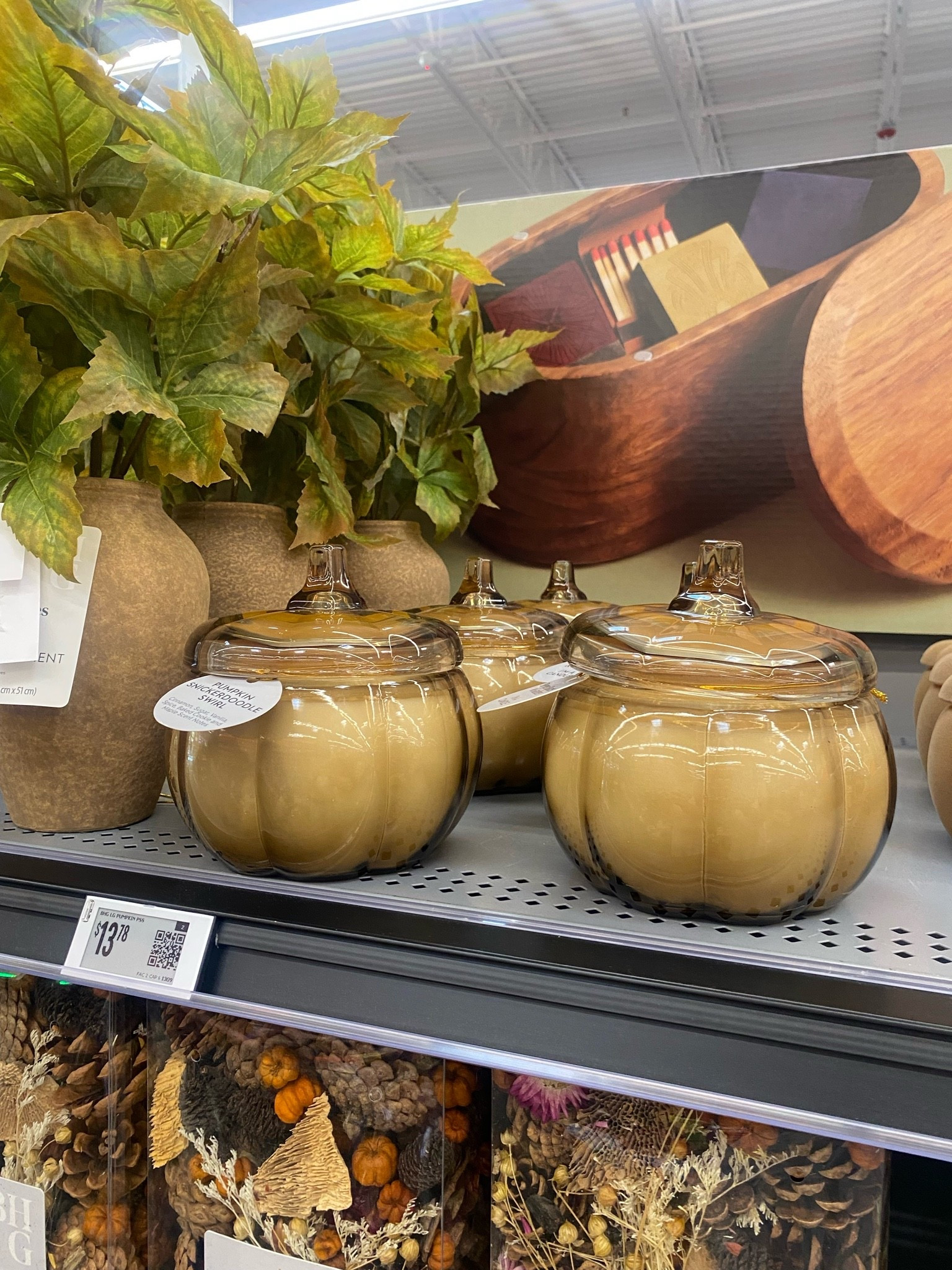 Fall decor 🍂

#falldecor #decor #halloween #thanksgiving #fallhome

#LTKSeasonal #LTKHome #LTKOver40