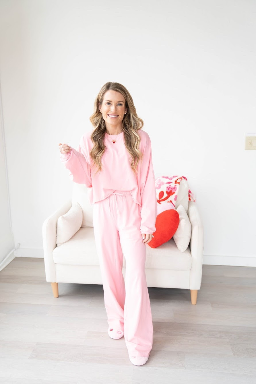 The cutest Valentine’s Day outfits!

Target fashion  winter fashion  matching set  casual outfit  sweatpants  winter outfit  Galentine’s Day outfit  trendy fashion  mom outfit

#LTKmomlife #LTKootd #LTKgrwm