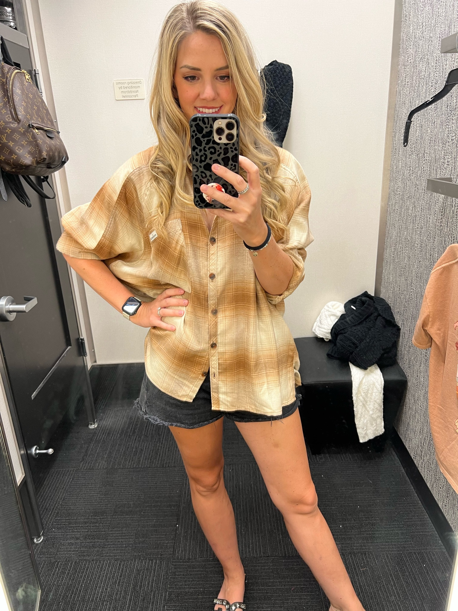 Super soft and love the colors! Wearing a medium and it’s oversized

#LTKsalealert #LTKxNSale #LTKunder50