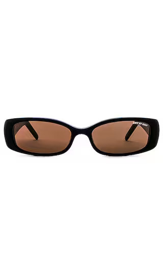 DMY Studios Billy Sunglasses in Black. | Revolve Clothing (Global)
