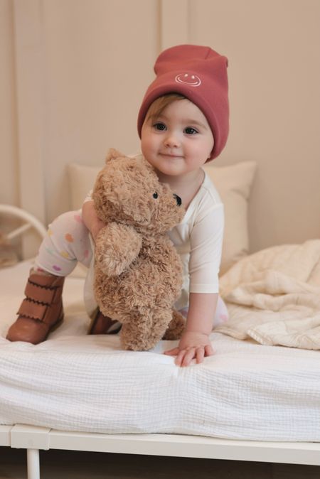 Cutest baby beanies and clothes from @millieandroo - use my code to save: TAMMY



#LTKfindsunder50 #LTKkids #LTKbaby