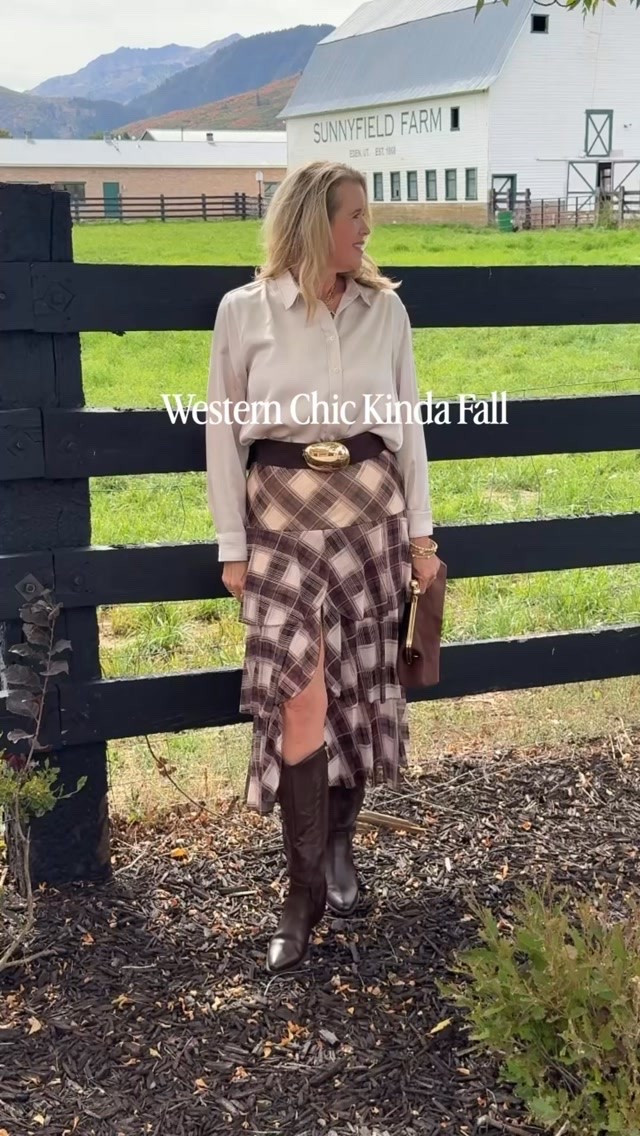 Western Chic kinda of Fall🍂

—Style over 50–
3 outfits 

I’ve found some affordable hidden gems with amazing quality and style that’s affordable and has you looking and feeling like a million bucks



Western style| style over 50| utah living| dresses and skirts