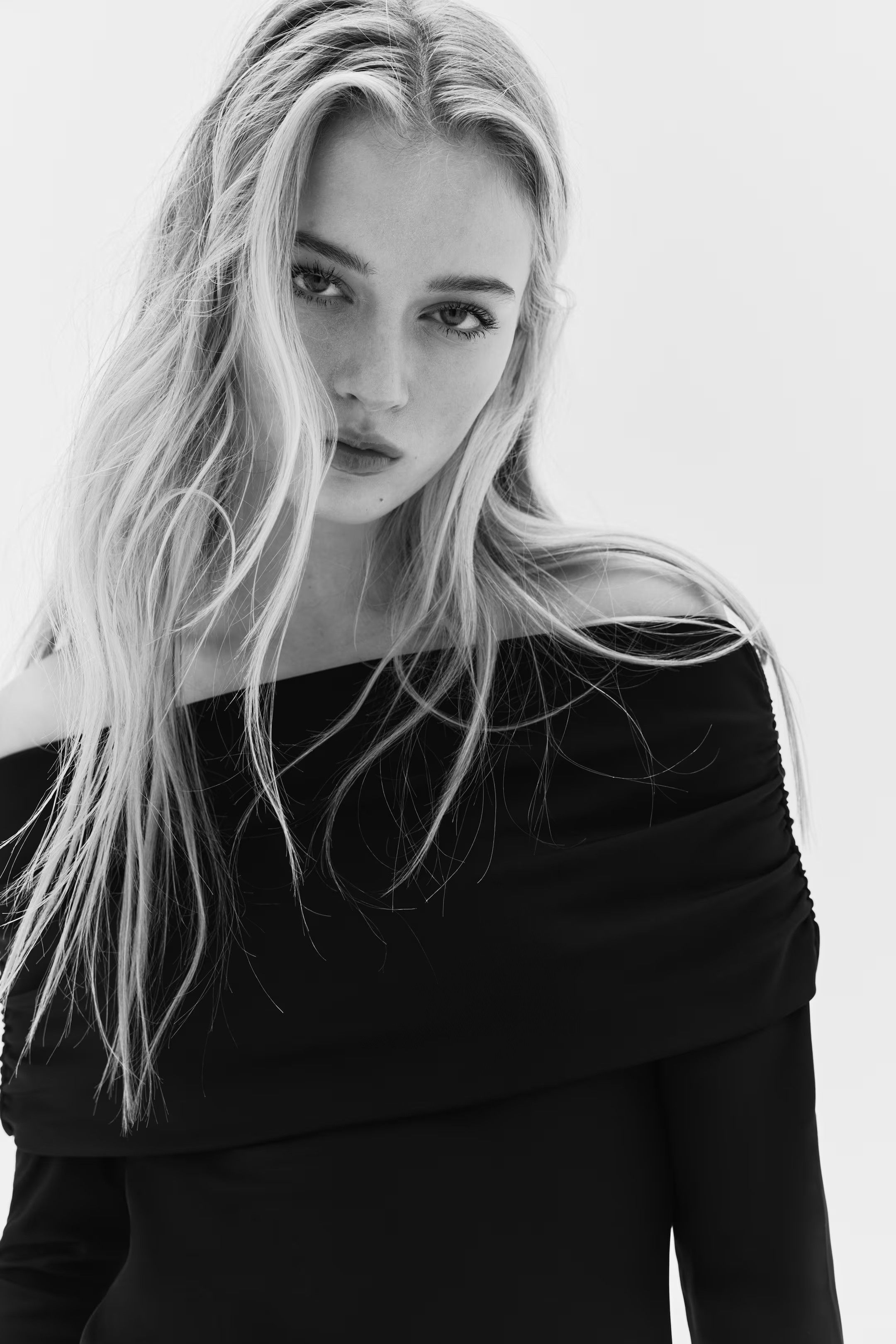 Gathered off-the-shoulder top | H&M (US + CA)