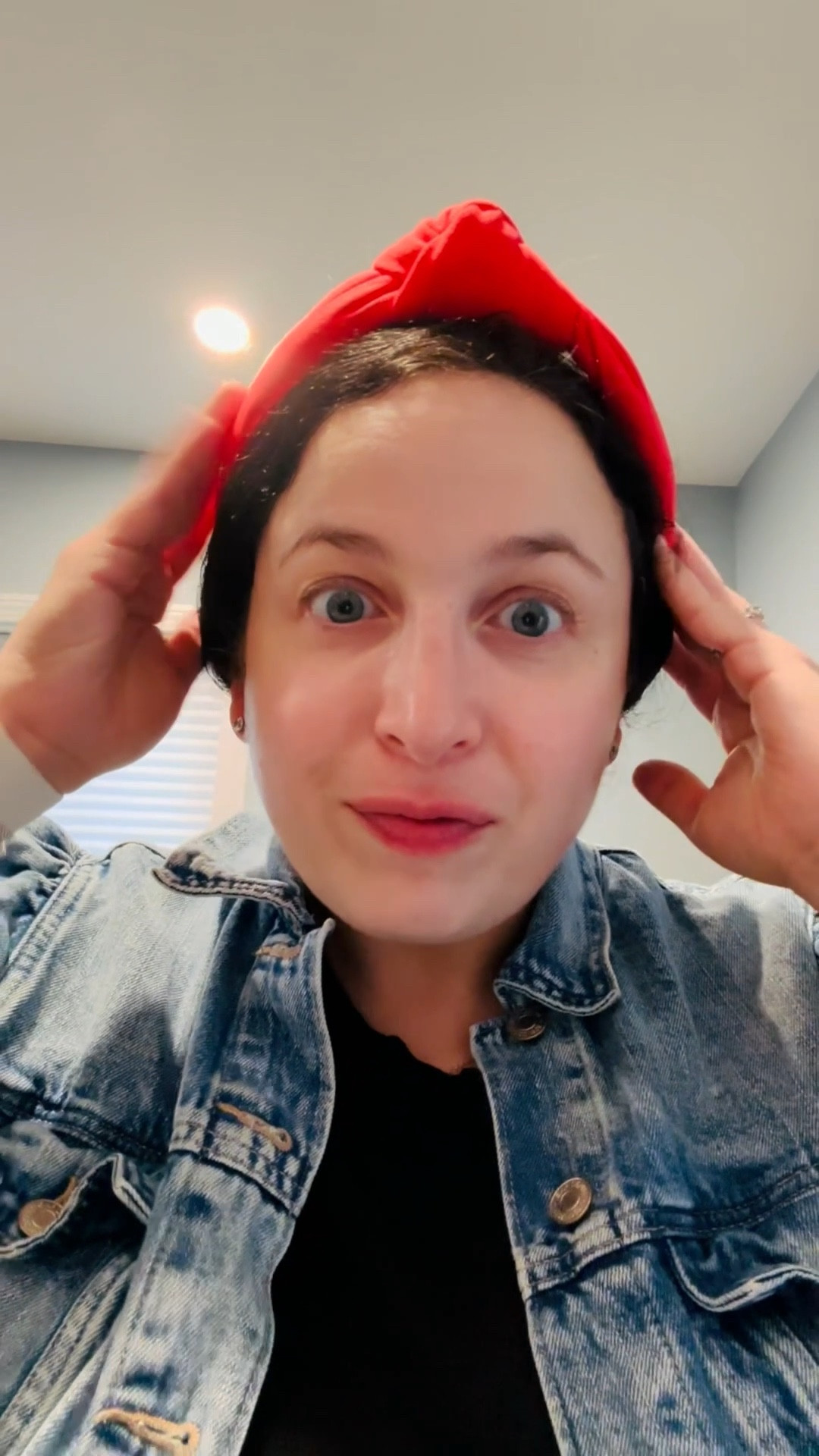 Another day, another headband! It elevates any bun/ponytail.
Have a great day!

#LTKOver40 #LTKStyleTip #LTKFindsUnder50