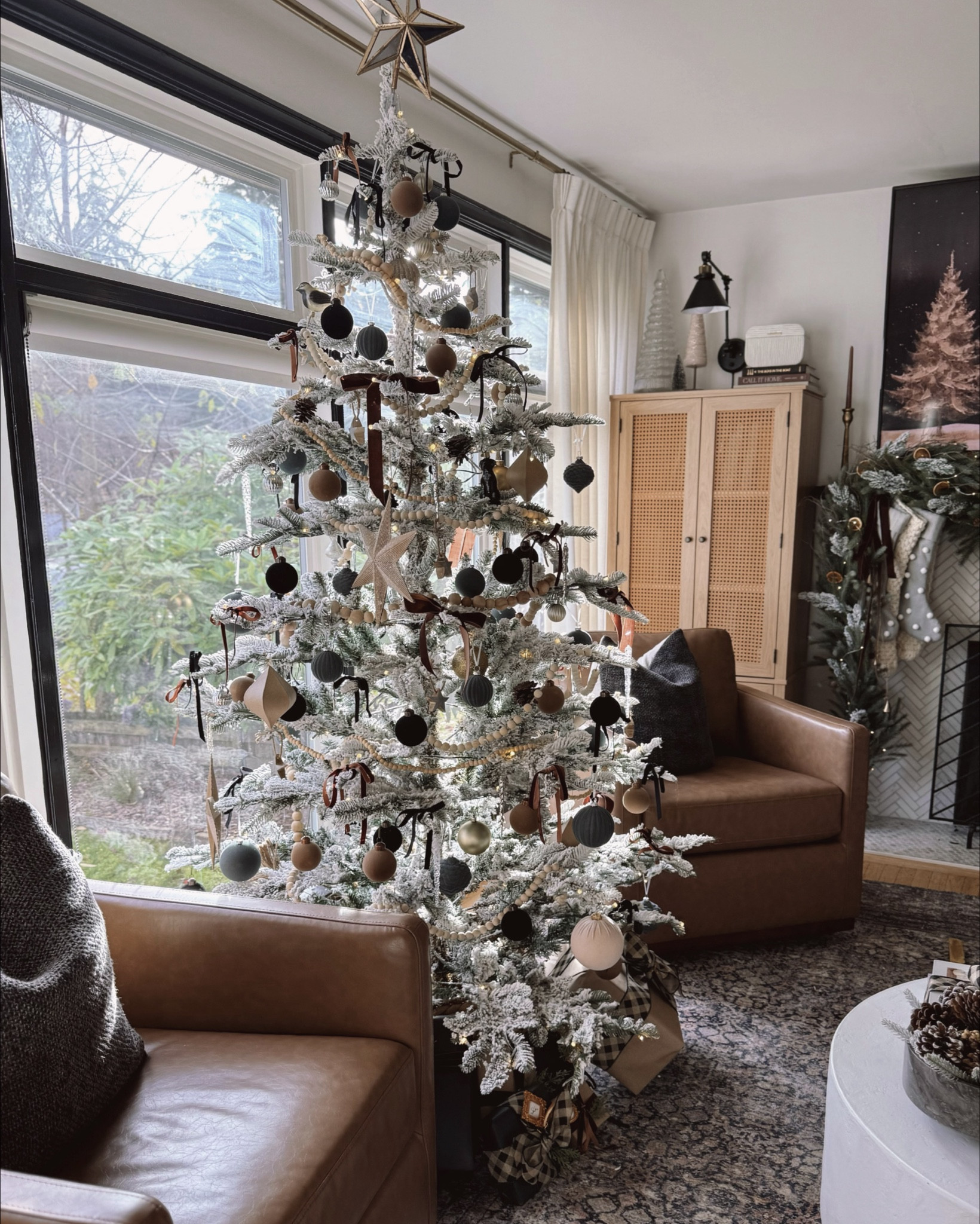 THE ⭐️ OF MY HOME THIS HOLIDAY SEASON

Tree Details: 
7’ King Noble Flock Pre-lit Artificial Christmas Tree by @kingofchristmas 

Right now you can save up to $300 on this tree and so many others right now with their Black Friday Sale! 

LIKE. SHARE. SAVE FOR INSPO. 

•

•

•


#LTKSaleAlert #LTKSeasonal #LTKHoliday