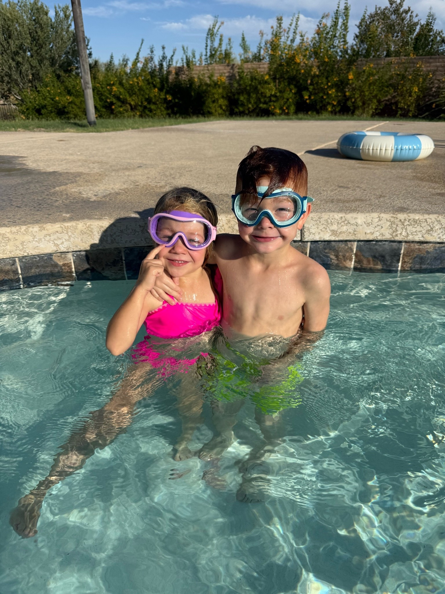 Amazon for the win. 🙌 These goggles have a clasp in the back, so no more pulling out half your hair trying to get them on and off. Game changer for swim days. 💦
