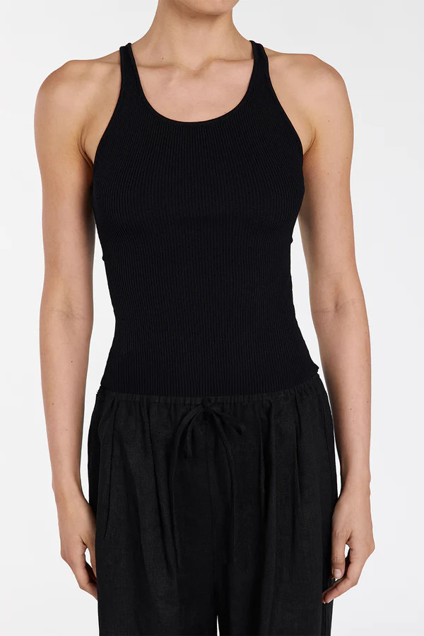 ZION BLACK SCOOP TANK | DISSH