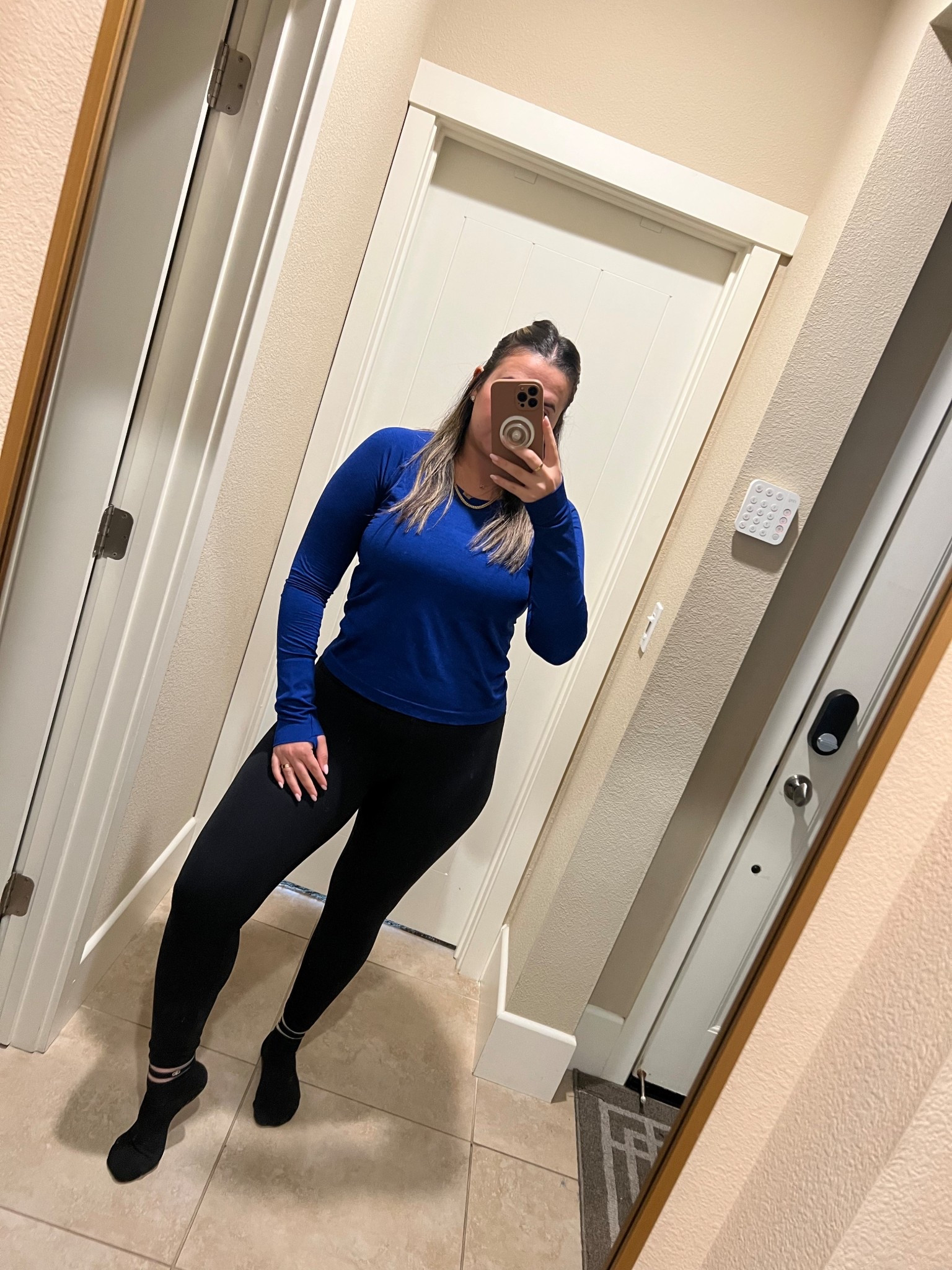 🖤💙

#LTKgrwm #LTKmorningroutine #LTKActive