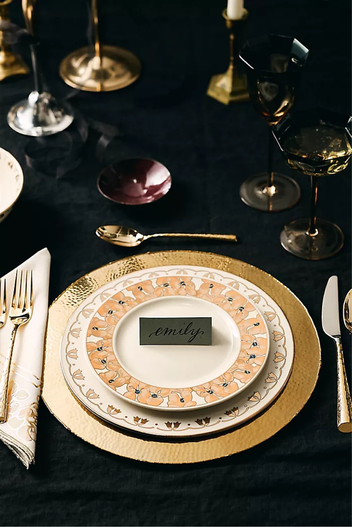 Holiday dining
Christmas dining table
Stoneware 
Tableware


#LTKHome #LTKStyleTip #LTKHoliday