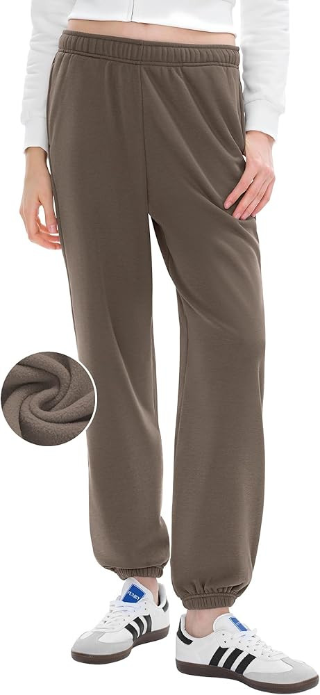 PUMIEY Women’s High Waisted Sweatpants Fleece Baggy Sweat Pants Y2K Lounge Joggers Pants Three-... | Amazon (US)