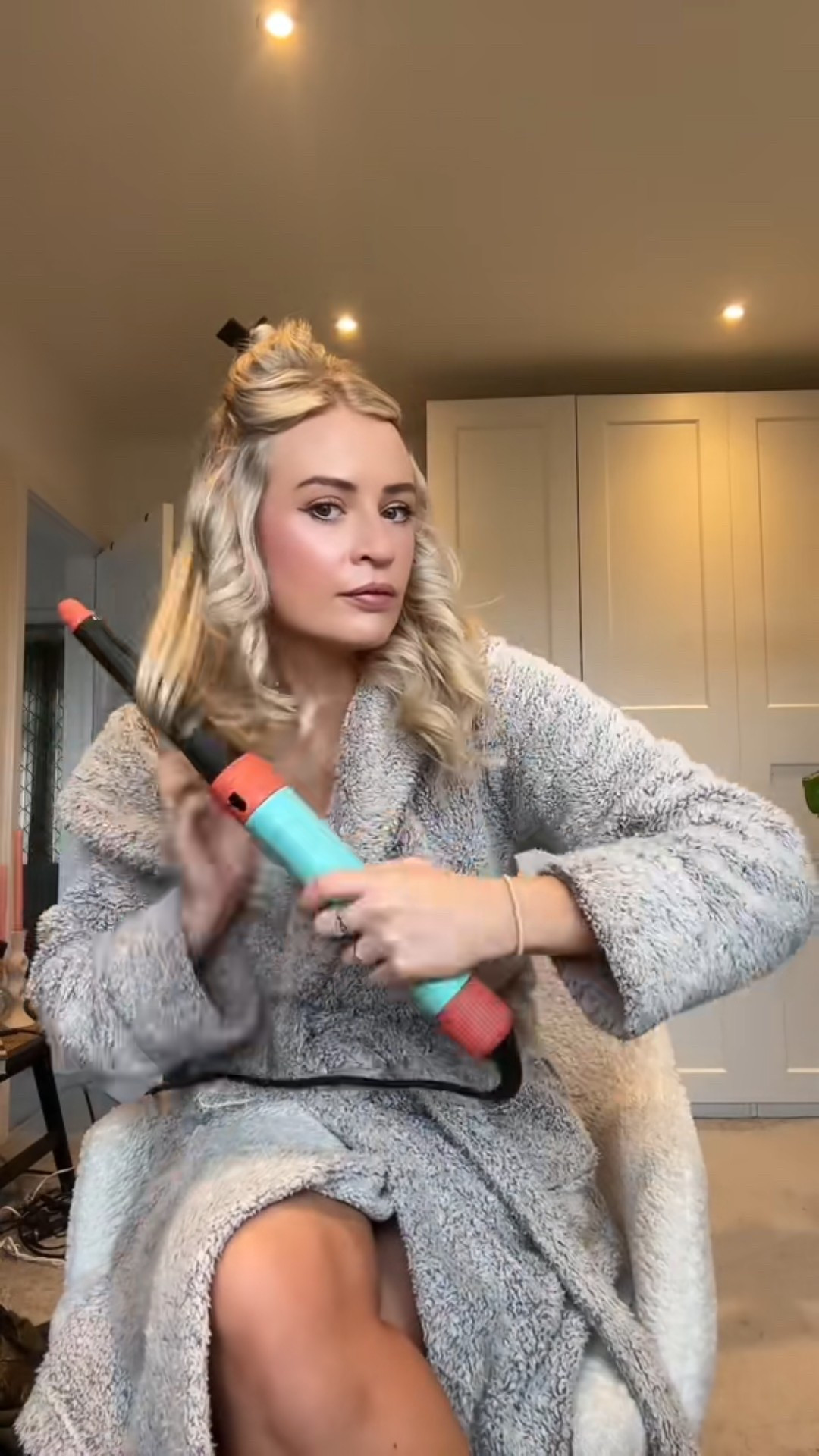 Amazon prime big deal days will be live from the 7-8 October with amazing deals on products, here’s one of my faves - the Dyson airwrap ID 😍

Amazon prime day, Amazon, Dyson airwrap id @amazonuk ad 