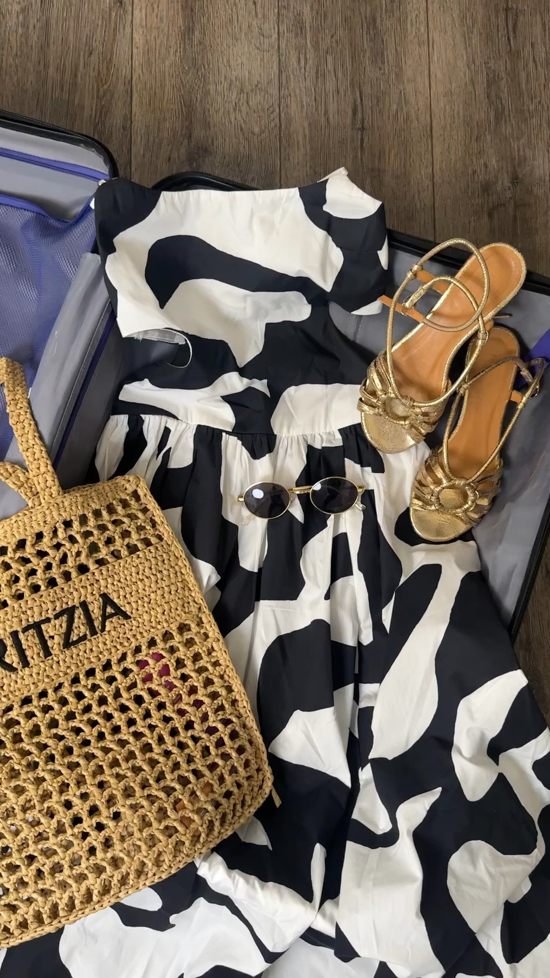 The most beautiful drop waist dress via Abercrombie! Enjoy 30% off right now! 

#LTKSeasonal #LTKSaleAlert #LTKFindsUnder100